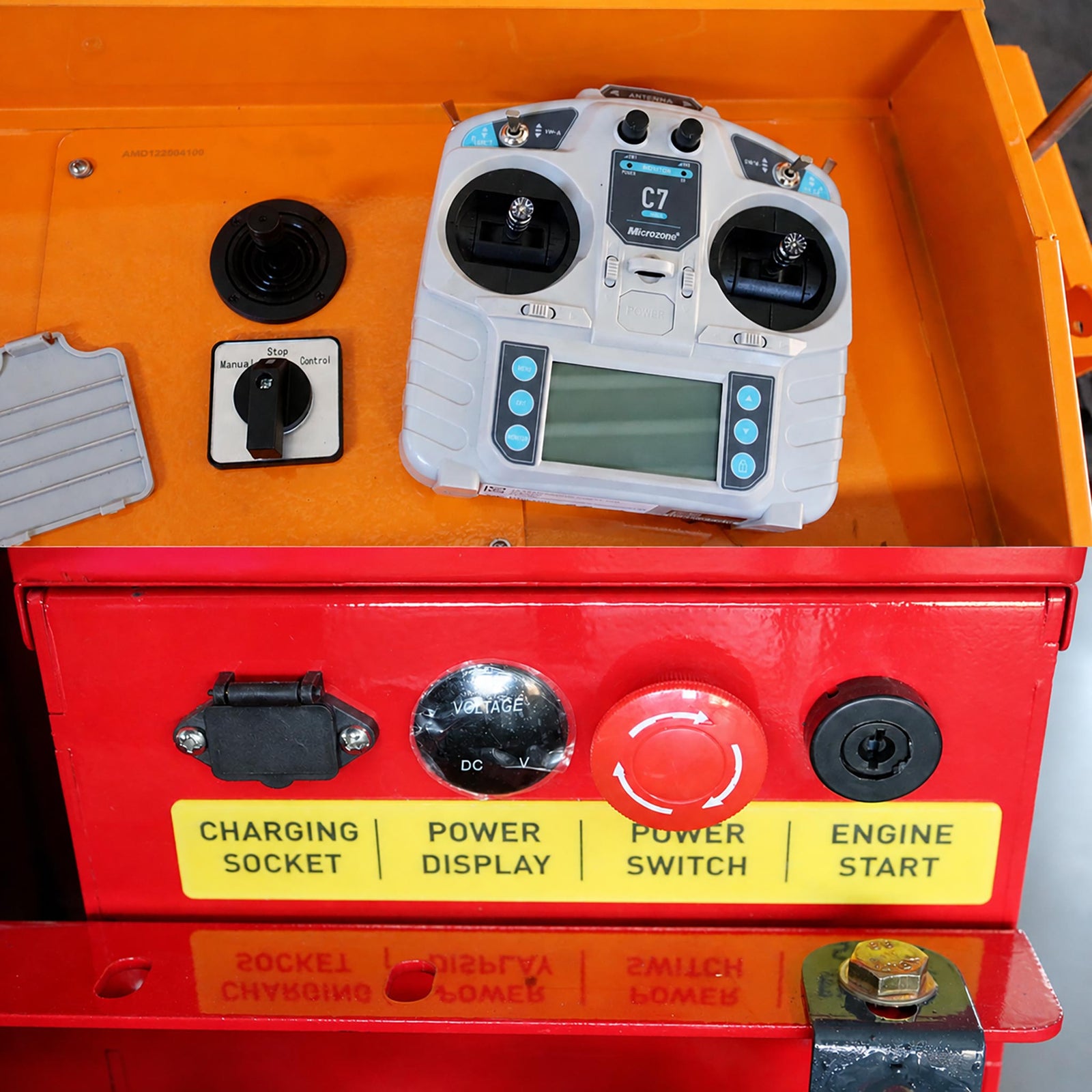 GreenShine GST-1000 control panel and remote controller detail